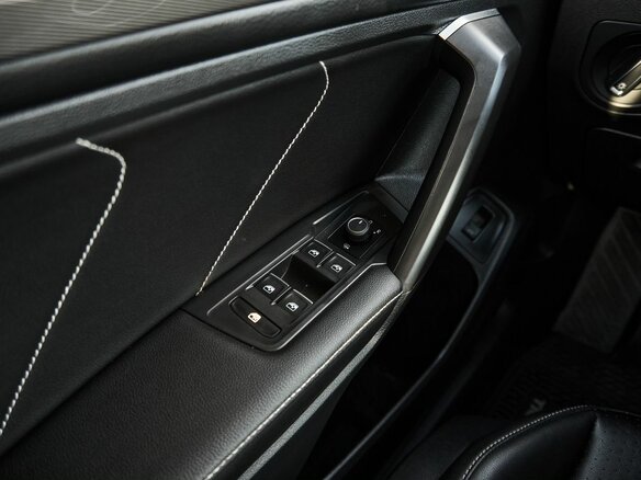 2021 Volkswagen Tiguan Allspace II Рестайлинг, чёрный - вид 11