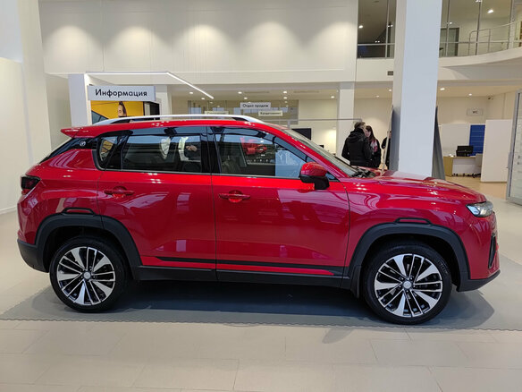 2024 Changan CS35 Plus I Рестайлинг, красный, 1746000 рублей - вид 3