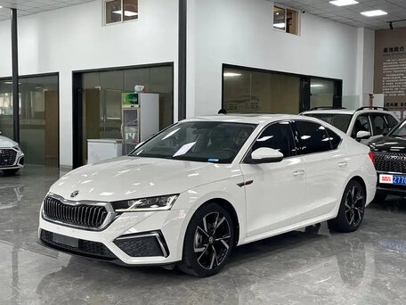 Skoda Octavia IV (A8)
