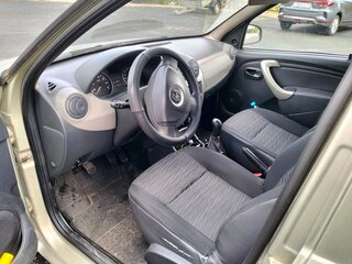2013 Renault Sandero I, бежевый, 480000 рублей, вид 5