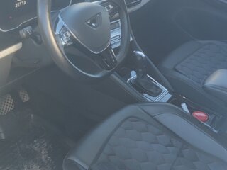 2023 Jetta VS7 I Рестайлинг 1, белый, 2150000 рублей, вид 5