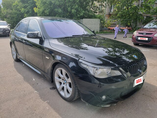 2003 BMW 5 серии 530i V (E60/E61), чёрный, 1060000 рублей, вид 3