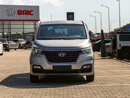 2019 Hyundai Grand Starex I Рестайлинг 2, серый, 2895000 рублей, вид 2