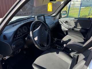 2023 Lada (ВАЗ) Niva Travel I, белый, 970000 рублей, вид 4