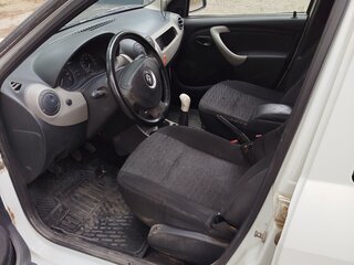2012 Renault Logan I Рестайлинг, белый, 179990 рублей, вид 5