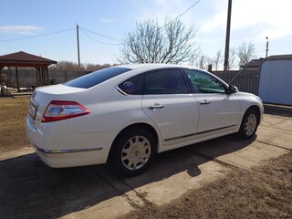 2013 Nissan Teana II (J32) Рестайлинг, белый, 1420000 рублей, вид 4