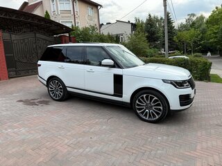 2021 Land Rover Range Rover IV Рестайлинг, белый, 7800000 рублей, вид 4