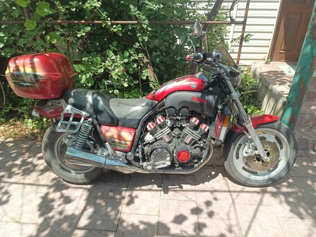 2001 Yamaha V-Max 1200, красный, 450000 рублей, вид 2