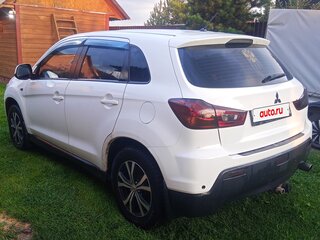 2012 Mitsubishi ASX I Рестайлинг, белый, 900000 рублей, вид 3