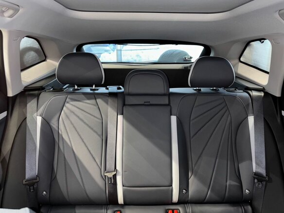 2026 Geely Atlas II, серебристый, 4119990 рублей - вид 10