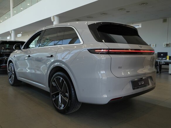 2026 Li Auto (Lixiang) L6 I, белый, 8790000 рублей - вид 14