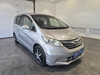 2013 Honda Freed I Рестайлинг, серый, 1269000 рублей, вид 3