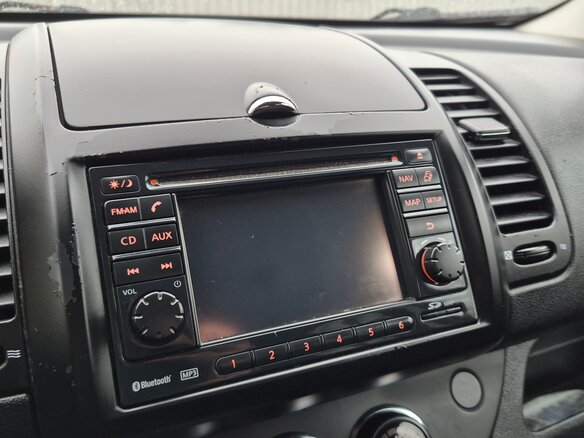 2013 Nissan Note I Рестайлинг, красный, 460000 рублей - вид 18