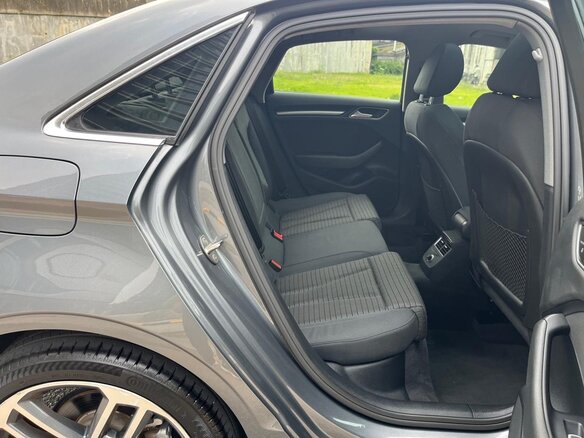 2018 Audi A3 III (8V) Рестайлинг, серебристый, 1670700 рублей - вид 27