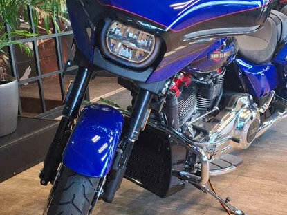 2025 Harley-Davidson CVO Street Glide, синий, 5850000 рублей, вид 5