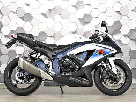 2010 Suzuki GSX-R 750, белый, 777000 рублей, вид 3