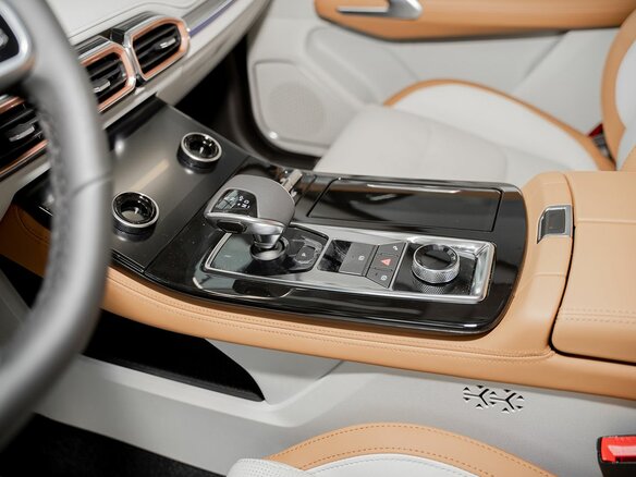 2026 Jetour X70+ I Рестайлинг, чёрный, 3399000 рублей - вид 13