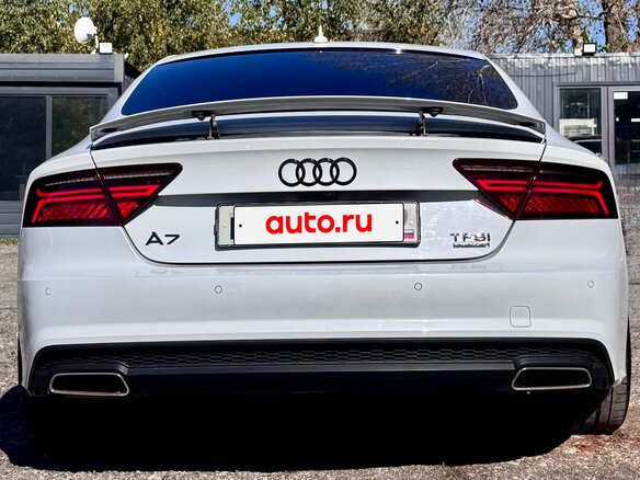 2017 Audi A7 I (4G) Рестайлинг, белый, 2800000 рублей - вид 8