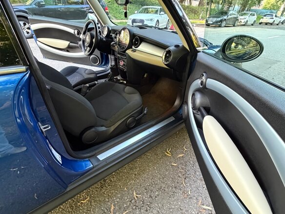 2012 Mini Hatch Cooper S II (R56) Рестайлинг, синий, 1470000 рублей - вид 14