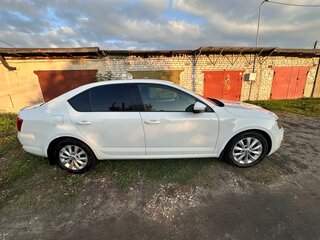2013 Skoda Octavia III (A7), белый, 900000 рублей, вид 4