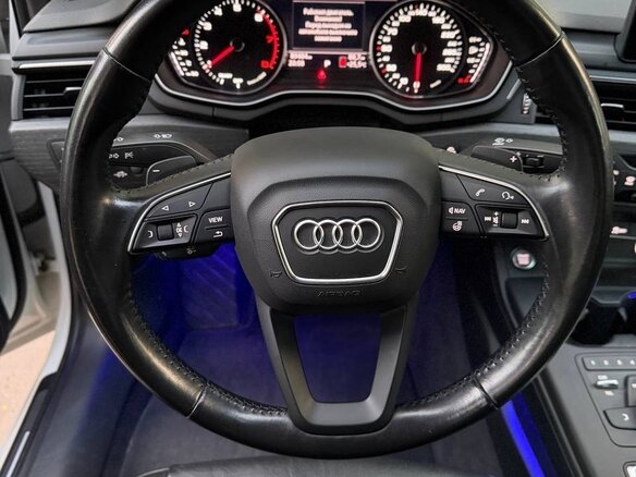 2017 Audi A4 V (B9), белый, 2100000 рублей - вид 11
