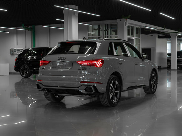 2026 Audi Q3 45 TFSI II (F3), серый, 4700000 рублей - вид 4