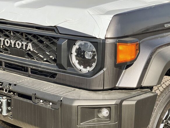 2026 Toyota Land Cruiser 76 70 Series Рестайлинг 2, чёрный - вид 10