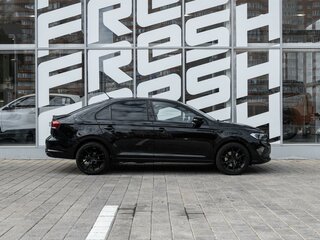 2020 Volkswagen Polo VI, чёрный, 1680000 рублей, вид 5