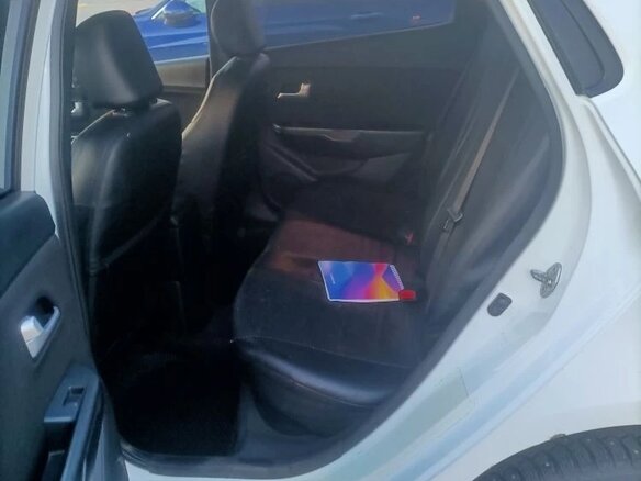 2013 Kia Rio 5-speed III, белый, 666000 рублей - вид 6