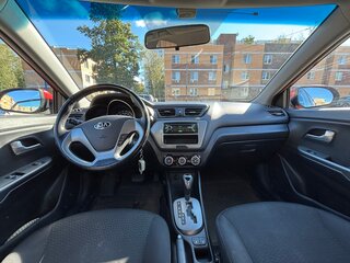 2015 Kia Rio III Рестайлинг, красный, 850000 рублей, вид 5
