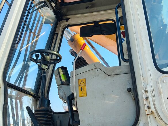 2004 Liebherr L 538, жёлтый, 6500000 рублей - вид 13