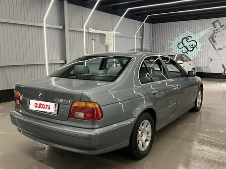 2001 BMW 5 серии 525i IV (E39) Рестайлинг, голубой, 2300000 рублей, вид 3