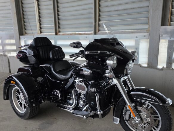 2017 Harley-Davidson Tri Glide, чёрный, 2799000 рублей - вид 27