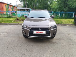 2010 Mitsubishi Outlander II Рестайлинг, коричневый, 1100000 рублей, вид 1