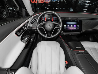 2025 Mercedes-Benz E-Класс 200 VI (W214, S214), чёрный, 7560000 рублей, вид 2