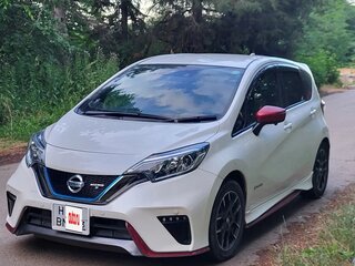 2019 Nissan Note Nismo S e-Power II Рестайлинг, белый, 1700000 рублей, вид 1