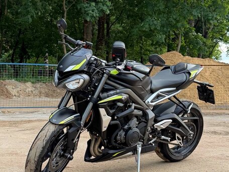 2020 Triumph Street Triple, чёрный, 980000 рублей, вид 1