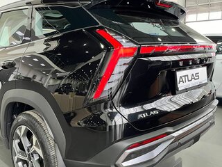 2026 Geely Atlas II, чёрный, 4119990 рублей, вид 4