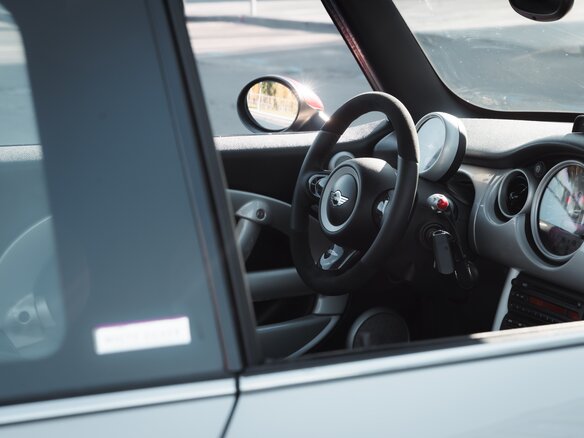 2003 Mini Hatch Cooper S I (R50), красный, 2000000 рублей - вид 21