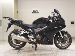 2017 Honda VFR 800, чёрный, 800000 рублей, вид 2