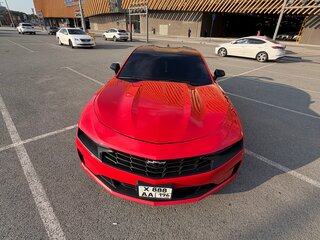 2020 Chevrolet Camaro VI Рестайлинг, красный, 2950000 рублей, вид 1