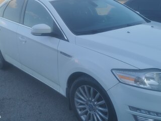 2013 Ford Mondeo IV Рестайлинг, белый, 725000 рублей, вид 2