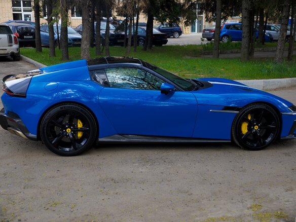 2025 Ferrari 12Cilindri Spider, синий, 85800000 рублей - вид 5