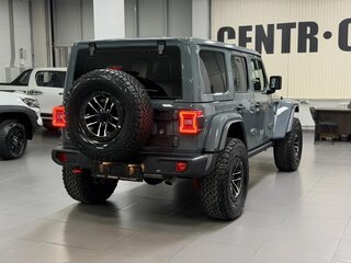 2025 Jeep Wrangler IV (JL) Рестайлинг, серый, 8450000 рублей, вид 5