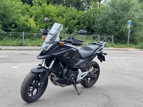2016 Honda NC 750X, чёрный, 700000 рублей - вид 2