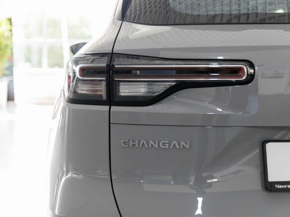 2025 Changan UNI-S I, серебристый - вид 26