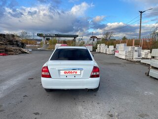 2002 Mazda Familia VIII (BJ), белый, 230000 рублей, вид 5