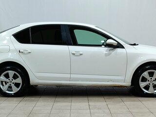 2013 Skoda Octavia III (A7), белый, 550000 рублей, вид 4