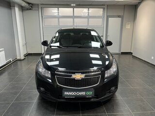 2011 Chevrolet Cruze I, чёрный, 705000 рублей, вид 2