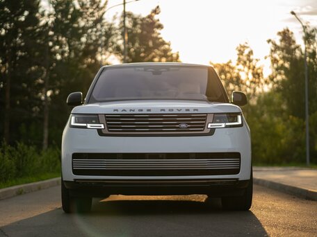 2022 Land Rover Range Rover P530 MHEV Long V, белый, 23500000 рублей, вид 3